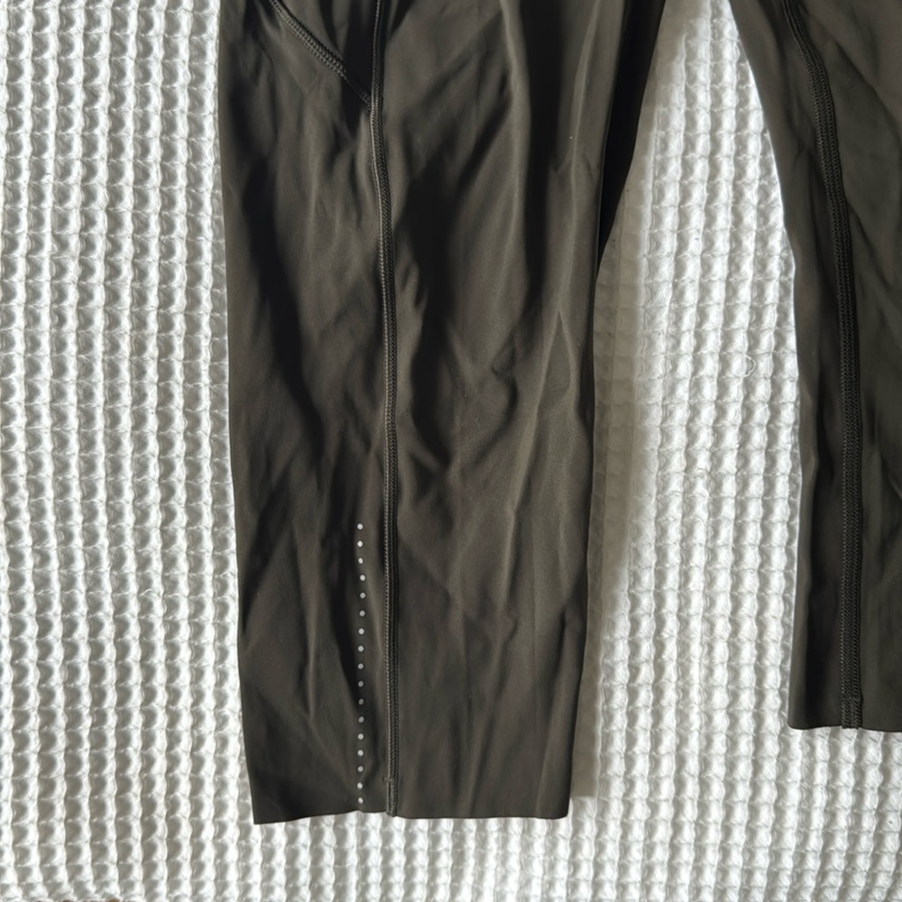 Lululemon | Fast and Free High Rise 19” with Pockets: Army Green | Size: 10